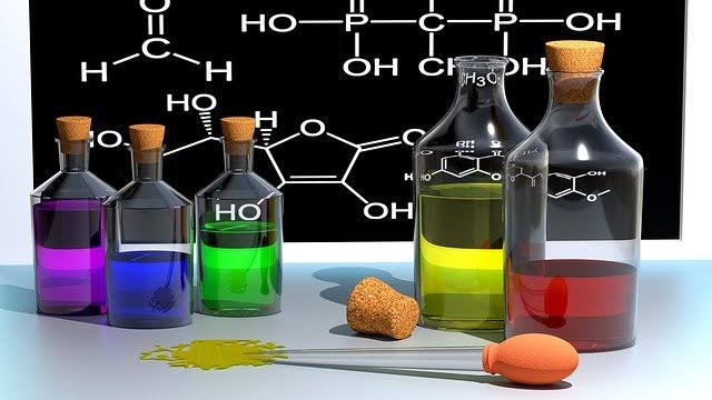 SA 4 : LES IONS EN SOLUTION AQUEUSE
